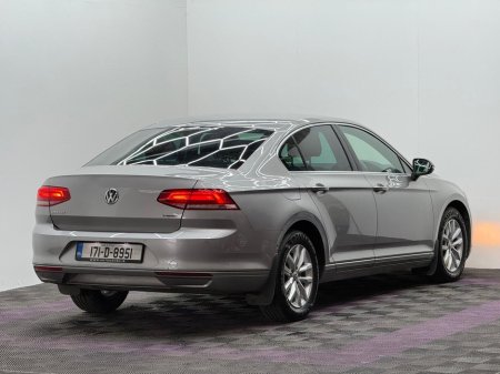 2017 Volkswagen Passat - thumbnail 6