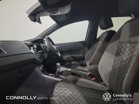 2026 Volkswagen Polo R-Line thumbnail