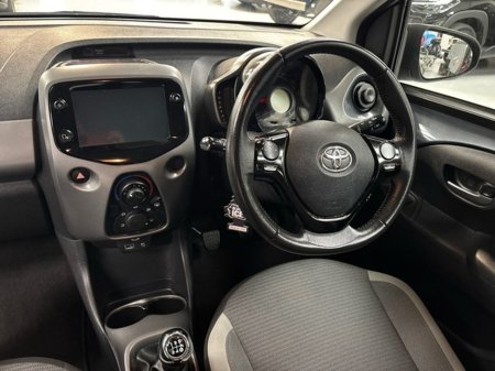 2021 Toyota Aygo - thumbnail 8