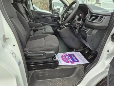 2022 Renault Trafic SL28 BUSINESS BLUE DCI €17,995 thumbnail