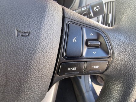 2016 Kia Rio - thumbnail 18