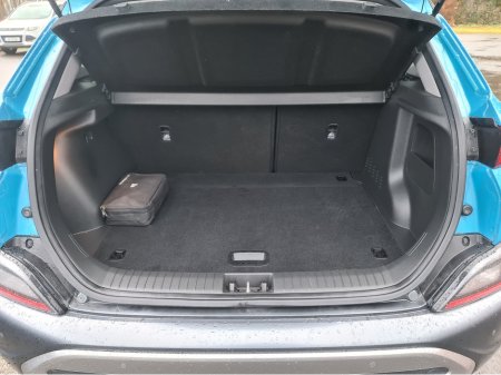 2021 Hyundai Kona KAUAI EXECUTIVE MILD HYBRID 5DR DIESEL 5 €14,999 thumbnail