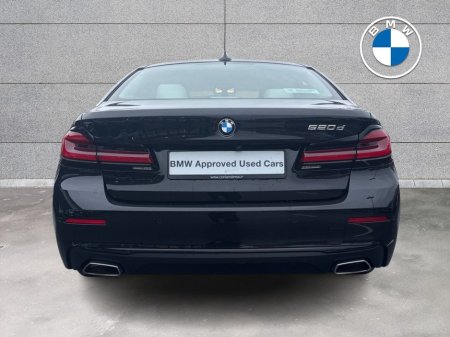 2021 BMW 5 Series 520d SE Saloon €38,950 thumbnail