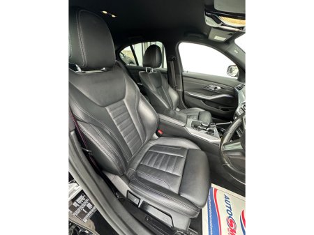 2021 BMW 3 Series  €35,995 thumbnail