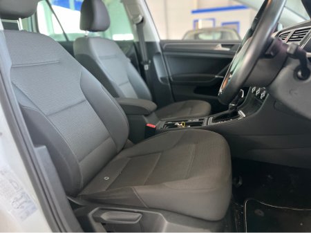 2019 Volkswagen Golf 1.2 Tsi Comfortline Dsg Automatic €18,950 thumbnail