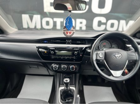 2014 Toyota Corolla - thumbnail 8