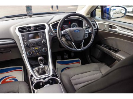 2017 Ford Mondeo - thumbnail 18