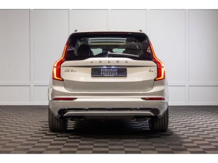 2025 Volvo XC90 - thumbnail 5