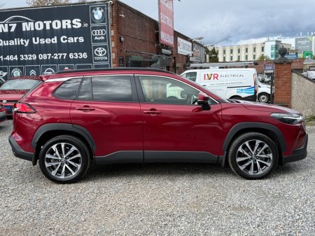 2025 Toyota Corolla Cross - thumbnail 2