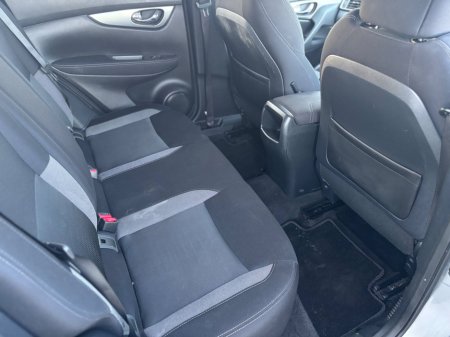 2018 Nissan Qashqai - thumbnail 17