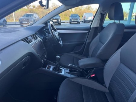 2019 Skoda Octavia C AMBITION 1.6 TDI 115HP 4DR thumbnail