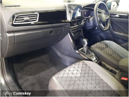 2025 Volkswagen T-Roc - thumbnail 4