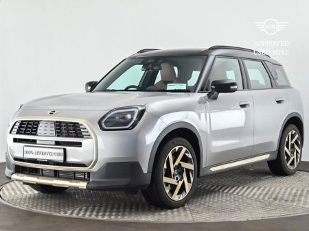 2025 MINI Countryman C €49,900 thumbnail