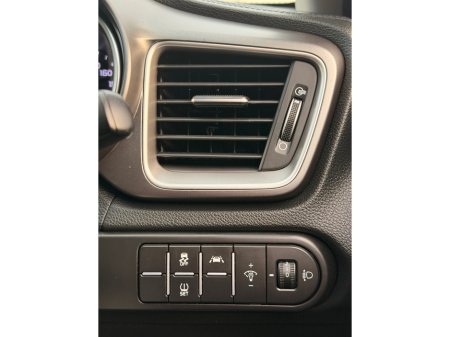 2021 Kia Ceed COMMERCIAL €12,601 thumbnail