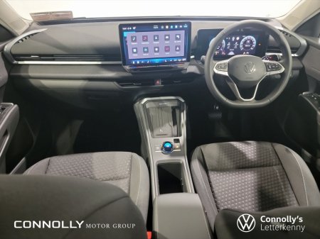 2025 Volkswagen T-Roc - thumbnail 4