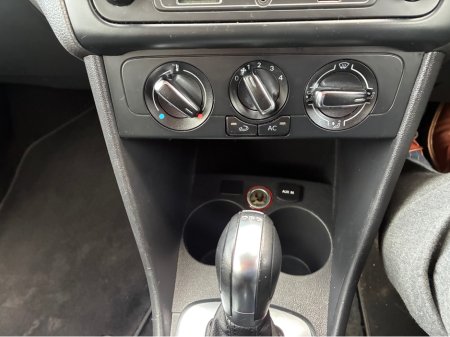 2013 Volkswagen Polo - thumbnail 20