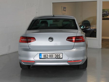 2018 Volkswagen Passat - thumbnail 7