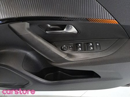 2020 Peugeot 2008 1.2 Puretech 100bhp Active €18,880 thumbnail