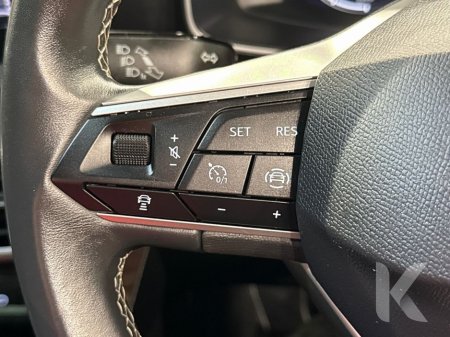 2021 SEAT Leon MANUAL 1.0TSI - REVERSE CAMERA - CRUISE CONTROL - A/C HEATING CONTROLS €19,950 thumbnail