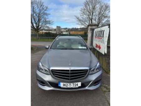 2014 Mercedes-Benz E Class - thumbnail 2