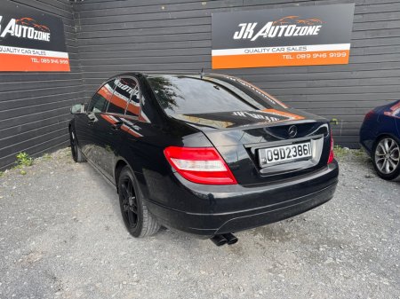 2009 Mercedes-Benz C Class - thumbnail 6