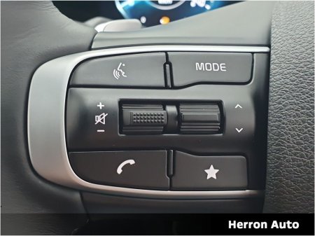 2024 Kia Sportage HEV 1.6T €38,900 thumbnail