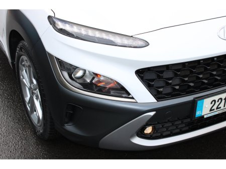 2022 Hyundai Kona 1.0 T-GDI Executive Two Tone Roof €22,950 thumbnail