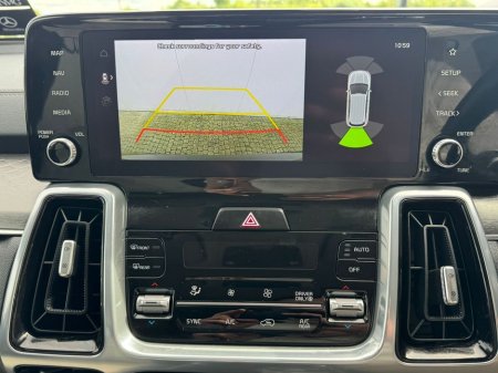 2023 Kia Sorento Phev MY23 SAM 5DR Auto €49,950 thumbnail