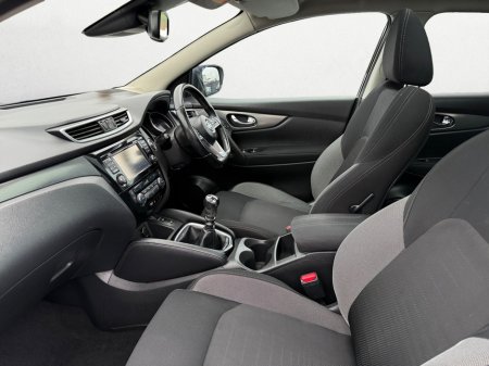 2018 Nissan Qashqai - thumbnail 6