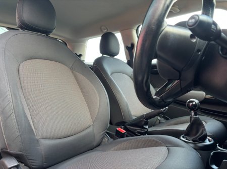 2015 MINI Hatch  €8,950 thumbnail