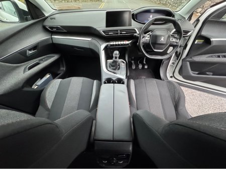 2017 Peugeot 3008 ACTIVE 1.6 BLUE HDI 120 4 4DR €17,950 thumbnail