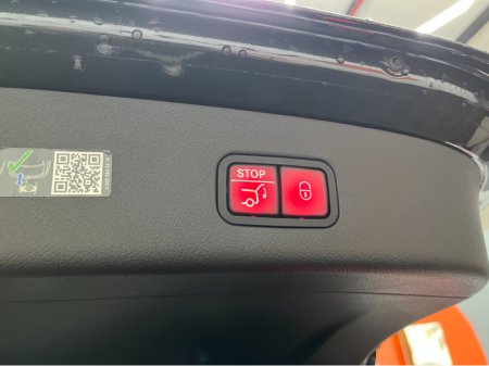 2023 Mercedes-Benz GLC Class - thumbnail 10