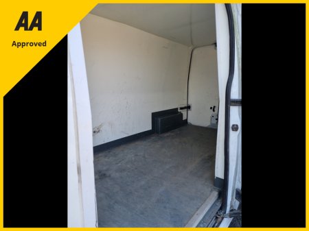 2020 Nissan NV400 - thumbnail 13