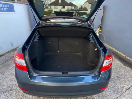 2017 Skoda Octavia - thumbnail 14