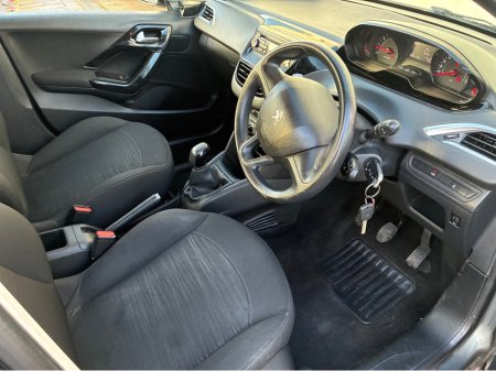 2013 Peugeot 208 - thumbnail 12