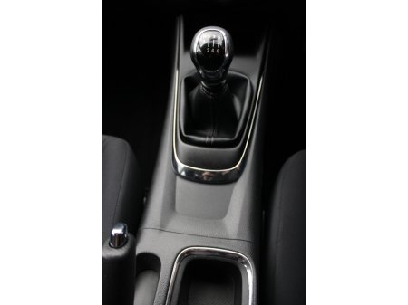 2018 Nissan Pulsar - thumbnail 14