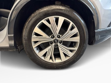 2024 Audi Q4 e-tron - thumbnail 5