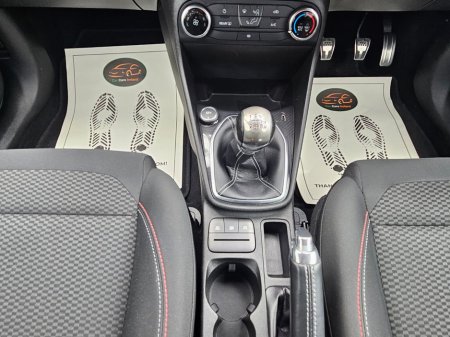 2018 Ford Fiesta - thumbnail 24