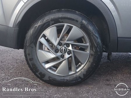 2025 Nissan Qashqai - thumbnail 9