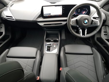 2026 BMW 1 Series - photo 4