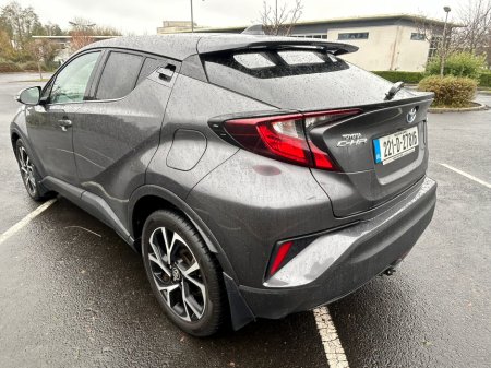 2022 Toyota C-HR  €22,999