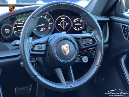 2020 Porsche 911 CARRERA 4SPEED Aventurine Green Metallic €144,950 thumbnail