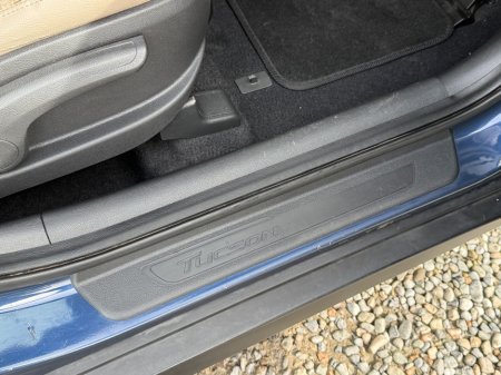 2017 Hyundai Tucson - thumbnail 19