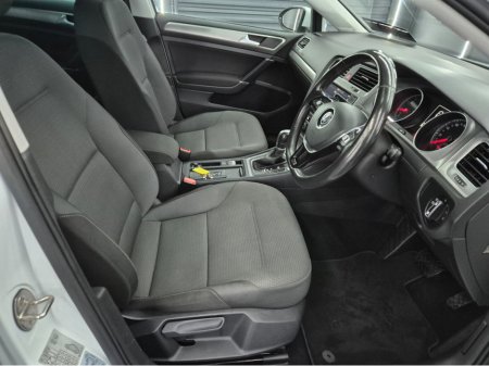 2016 Volkswagen Golf - thumbnail 12