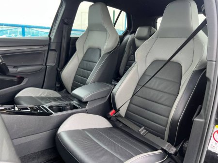 2023 Volkswagen Golf - thumbnail 8