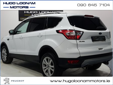 2019 Ford Kuga - view 3