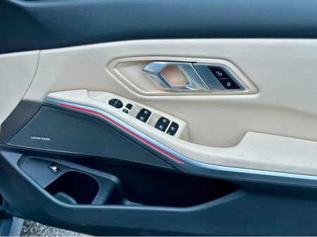 2024 BMW 3 Series 330e SPORT AUTO €40,950 thumbnail