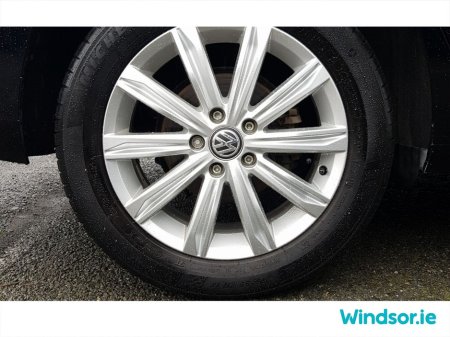 2018 Volkswagen Touran 1.4 TSI AUTOMATIC €20,995 thumbnail