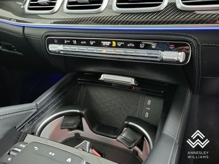2025 Mercedes-Benz GLE Class GLE 53 AMG Premium + Night Edition 4-Matic €139,950 thumbnail
