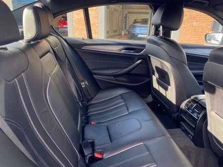 2020 BMW 5 Series - thumbnail 18